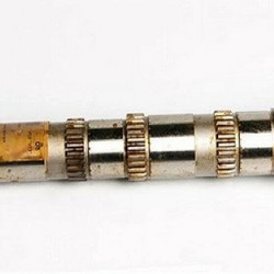  112-1701182 Вал МТЗ промежуточный